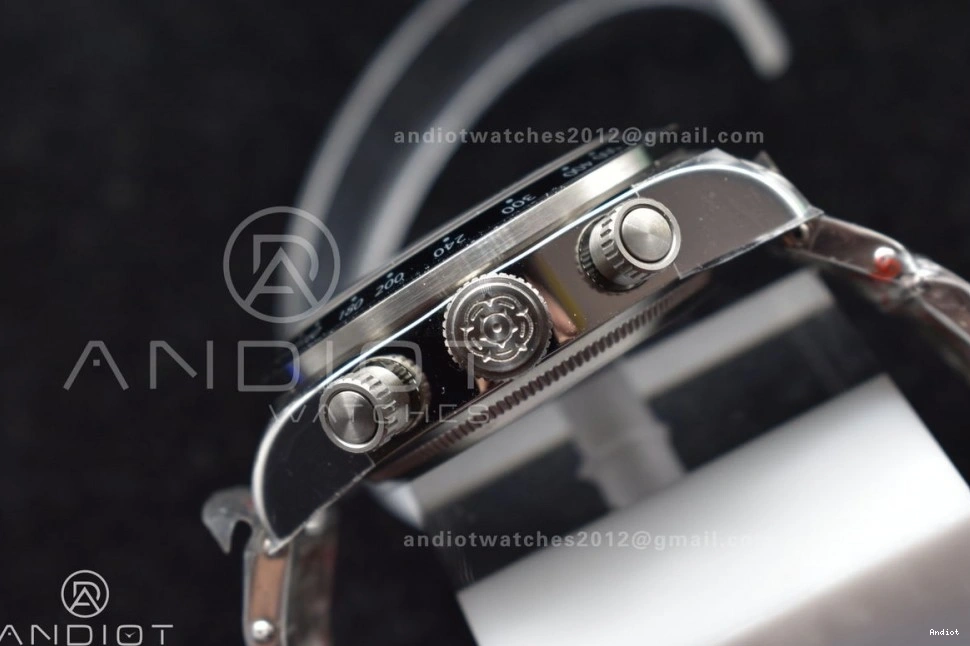 Bay White 1:1 on SS TWS Dial A Resilient Bracelet Black SS Best Edition Chrono 522 0722